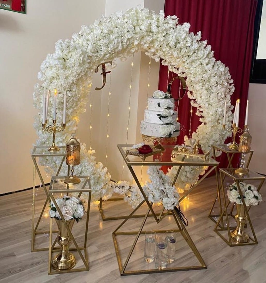 Etkileyici giriş yolu organizasyonu, tören girişi, gelin yolu süslemeleri